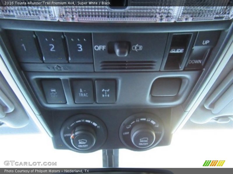 Super White / Black 2016 Toyota 4Runner Trail Premium 4x4