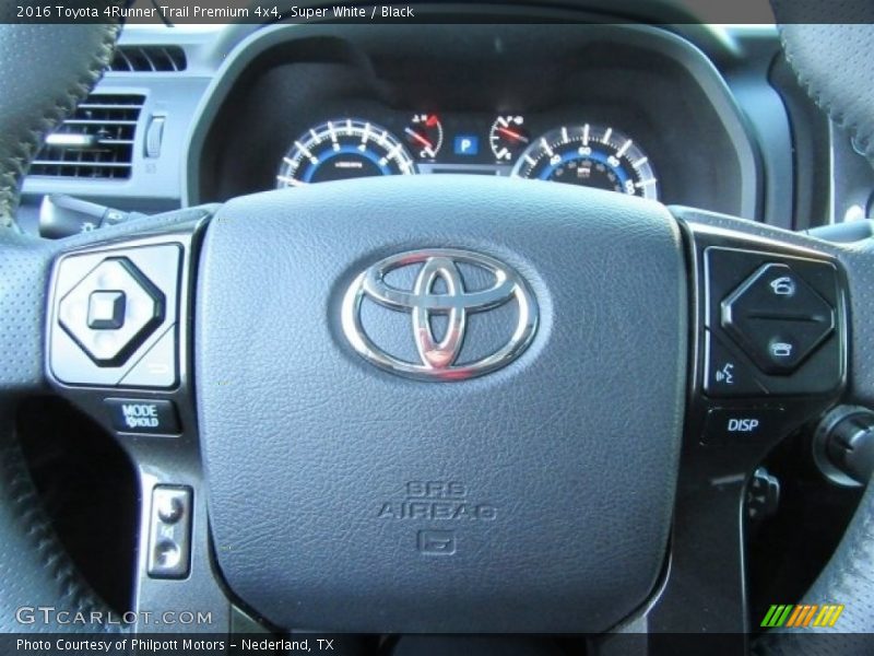 Super White / Black 2016 Toyota 4Runner Trail Premium 4x4