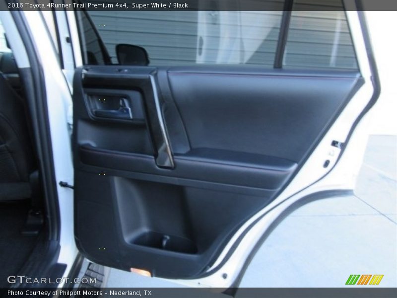 Super White / Black 2016 Toyota 4Runner Trail Premium 4x4