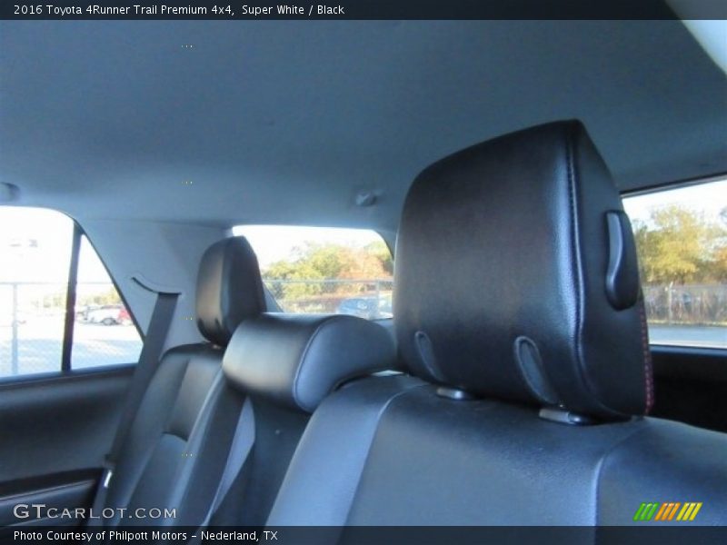 Super White / Black 2016 Toyota 4Runner Trail Premium 4x4