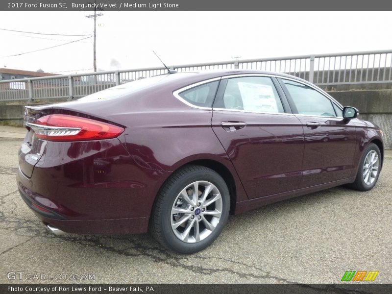 Burgundy Velvet / Medium Light Stone 2017 Ford Fusion SE