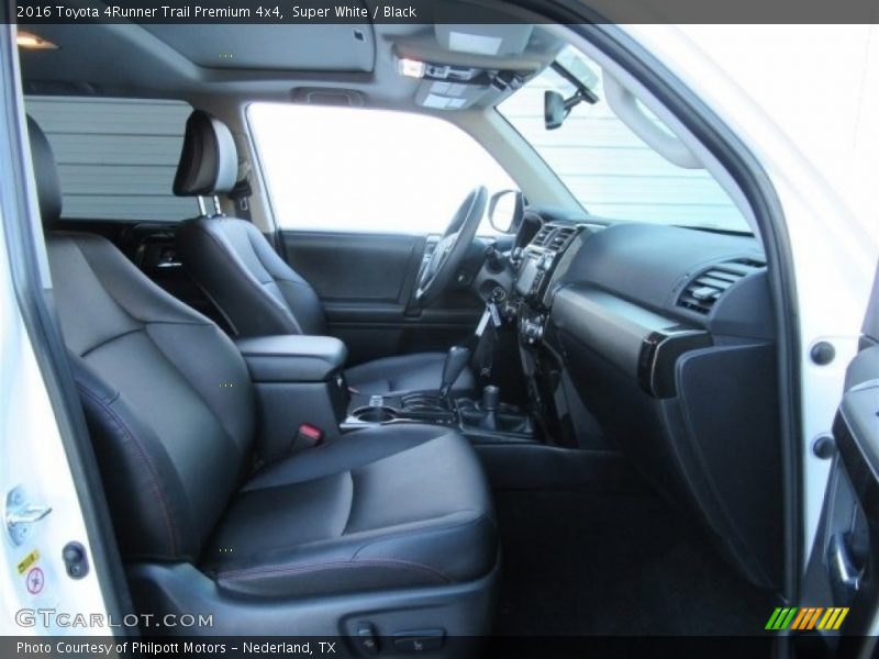 Super White / Black 2016 Toyota 4Runner Trail Premium 4x4