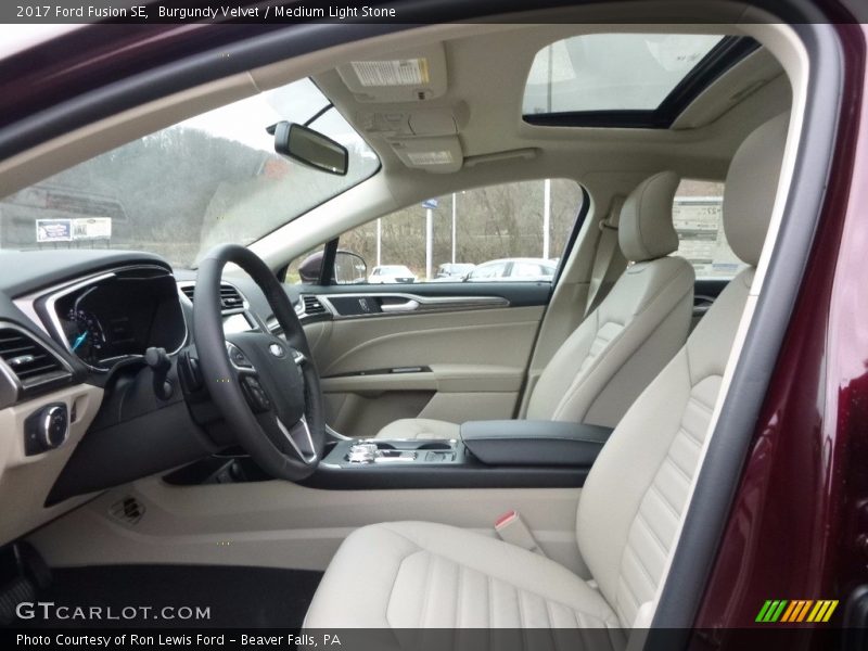 Burgundy Velvet / Medium Light Stone 2017 Ford Fusion SE