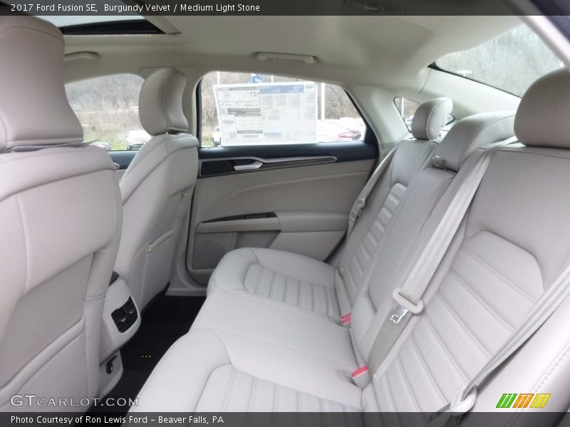Burgundy Velvet / Medium Light Stone 2017 Ford Fusion SE