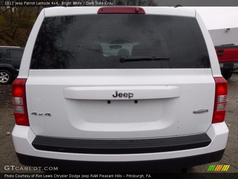 Bright White / Dark Slate Gray 2017 Jeep Patriot Latitude 4x4