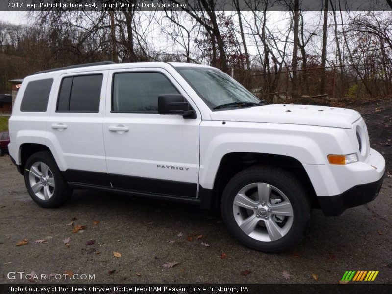 Bright White / Dark Slate Gray 2017 Jeep Patriot Latitude 4x4