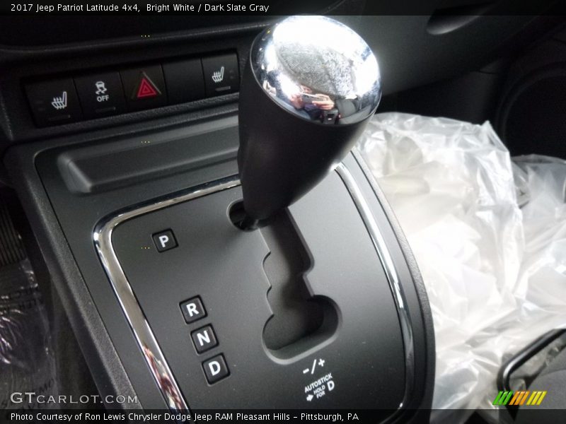 Bright White / Dark Slate Gray 2017 Jeep Patriot Latitude 4x4
