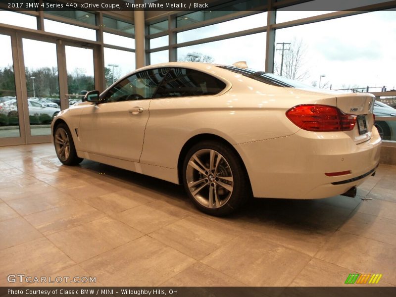 Mineral White Metallic / Black 2017 BMW 4 Series 440i xDrive Coupe