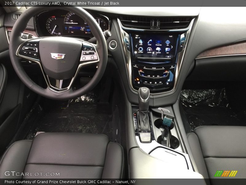 Dashboard of 2017 CTS Luxury AWD