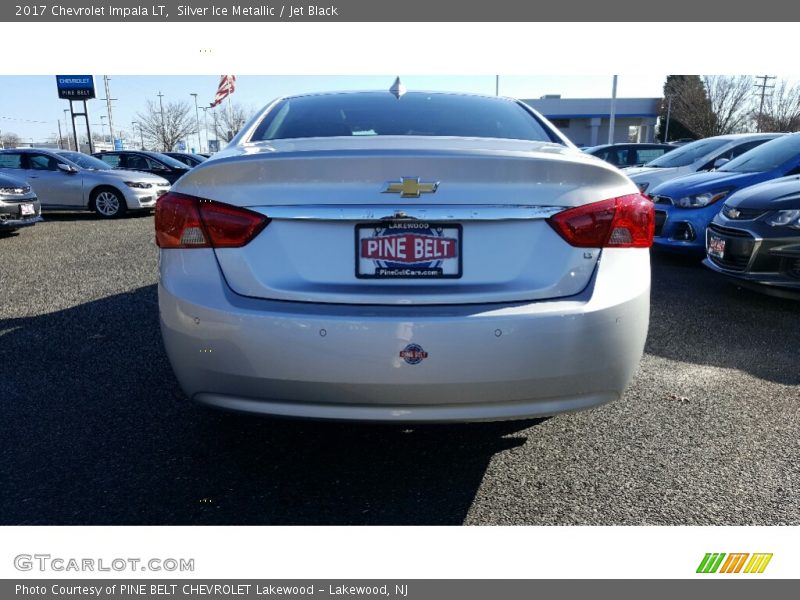 Silver Ice Metallic / Jet Black 2017 Chevrolet Impala LT