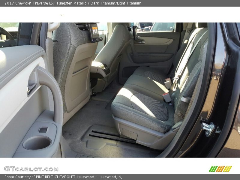 Tungsten Metallic / Dark Titanium/Light Titanium 2017 Chevrolet Traverse LS