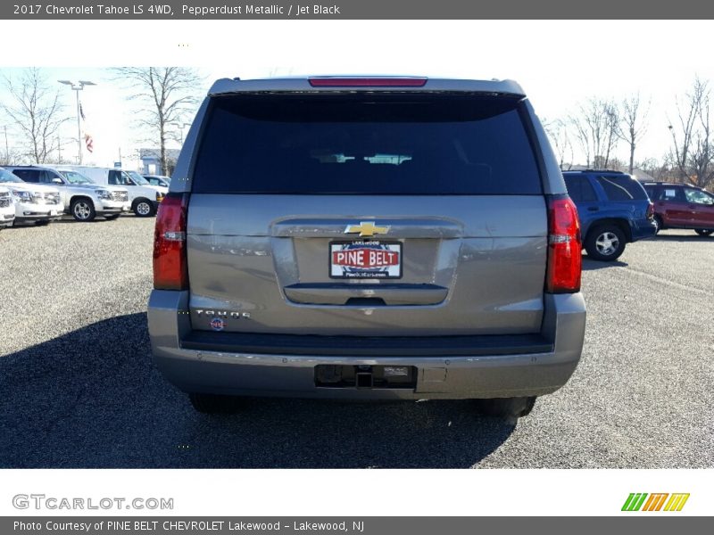 Pepperdust Metallic / Jet Black 2017 Chevrolet Tahoe LS 4WD