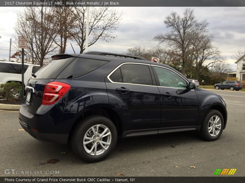 Blue Velvet Metallic / Jet Black 2017 Chevrolet Equinox LT AWD