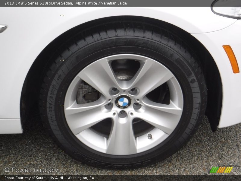 Alpine White / Venetian Beige 2013 BMW 5 Series 528i xDrive Sedan