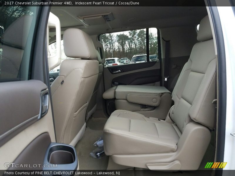 Iridescent Pearl Tricoat / Cocoa/Dune 2017 Chevrolet Suburban Premier 4WD