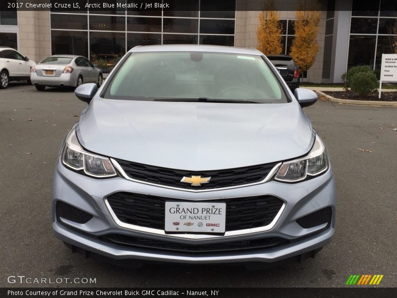 Arctic Blue Metallic / Jet Black 2017 Chevrolet Cruze LS