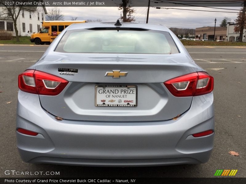 Arctic Blue Metallic / Jet Black 2017 Chevrolet Cruze LS