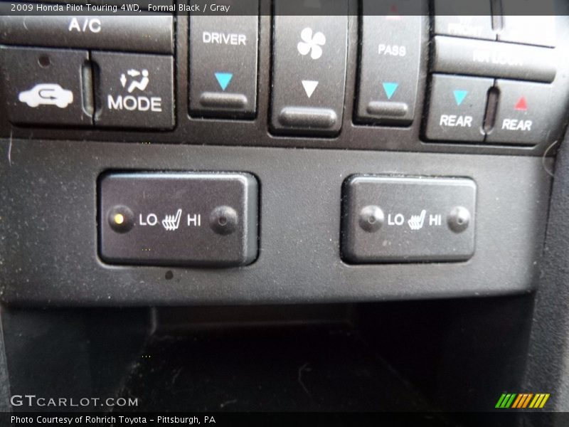 Formal Black / Gray 2009 Honda Pilot Touring 4WD