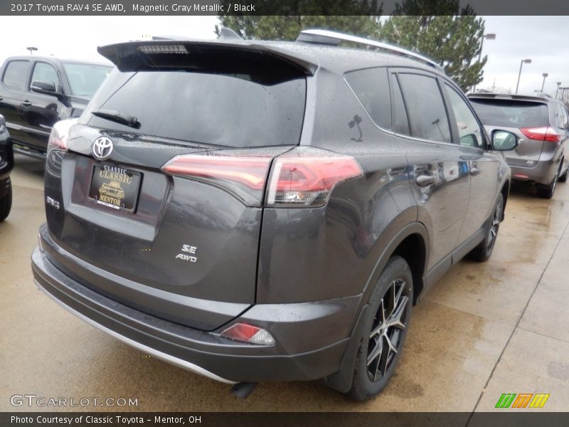 Magnetic Gray Metallic / Black 2017 Toyota RAV4 SE AWD
