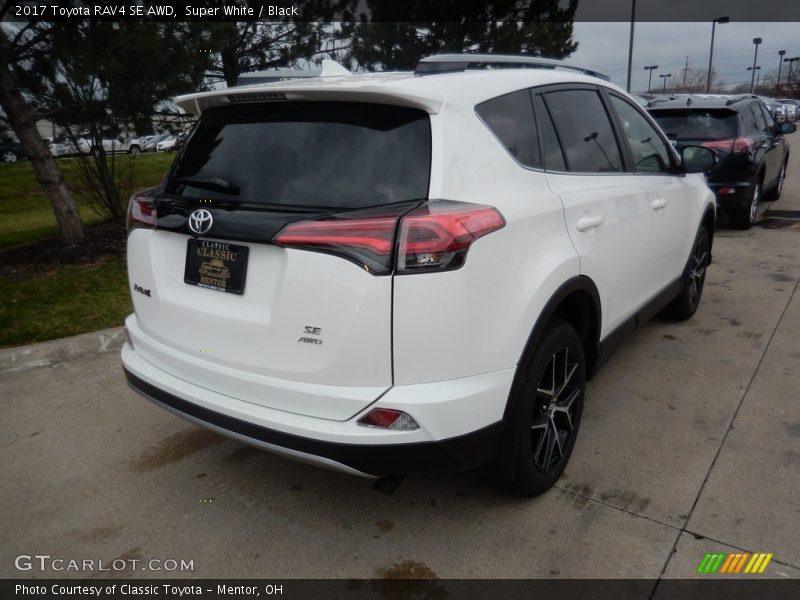 Super White / Black 2017 Toyota RAV4 SE AWD