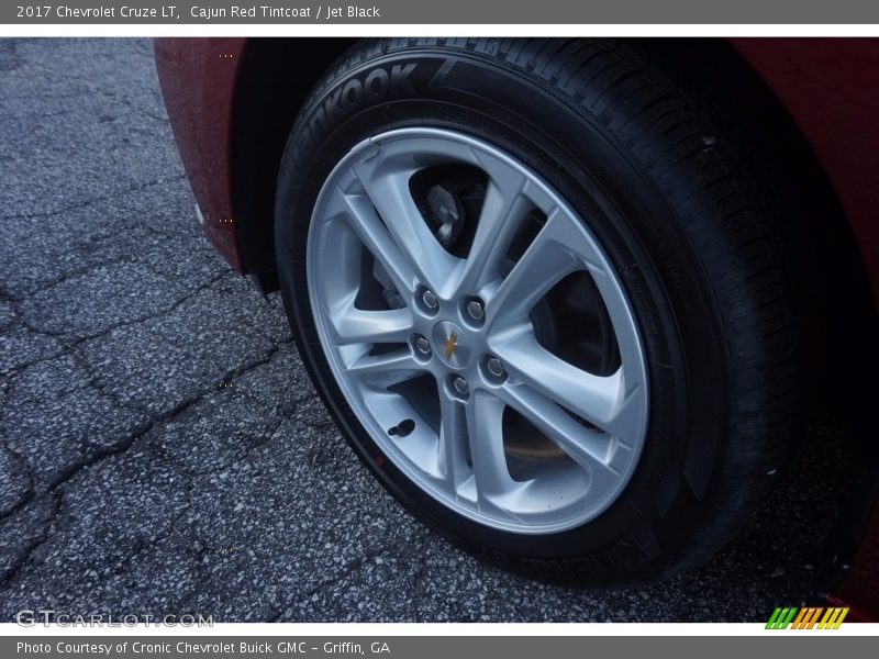 Cajun Red Tintcoat / Jet Black 2017 Chevrolet Cruze LT