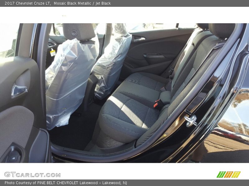Mosaic Black Metallic / Jet Black 2017 Chevrolet Cruze LT