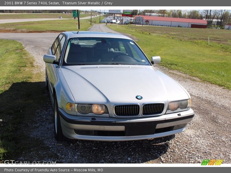 Titanium Silver Metallic / Grey 2001 BMW 7 Series 740iL Sedan