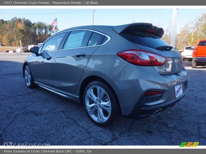 Pepperdust Metallic / Jet Black 2017 Chevrolet Cruze Premier