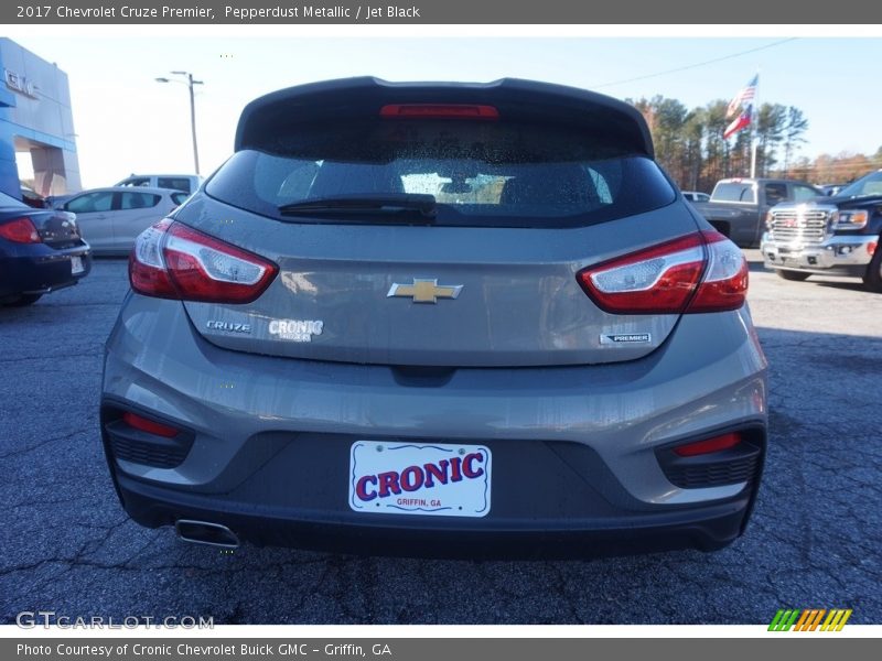 Pepperdust Metallic / Jet Black 2017 Chevrolet Cruze Premier