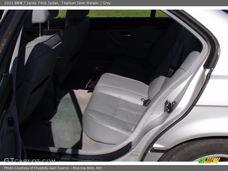 Titanium Silver Metallic / Grey 2001 BMW 7 Series 740iL Sedan