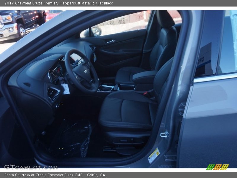 Pepperdust Metallic / Jet Black 2017 Chevrolet Cruze Premier