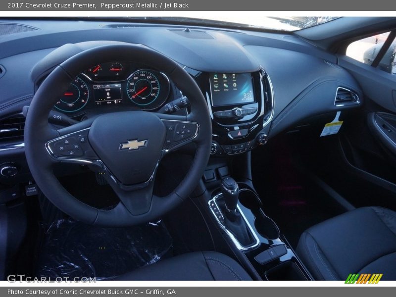 Pepperdust Metallic / Jet Black 2017 Chevrolet Cruze Premier