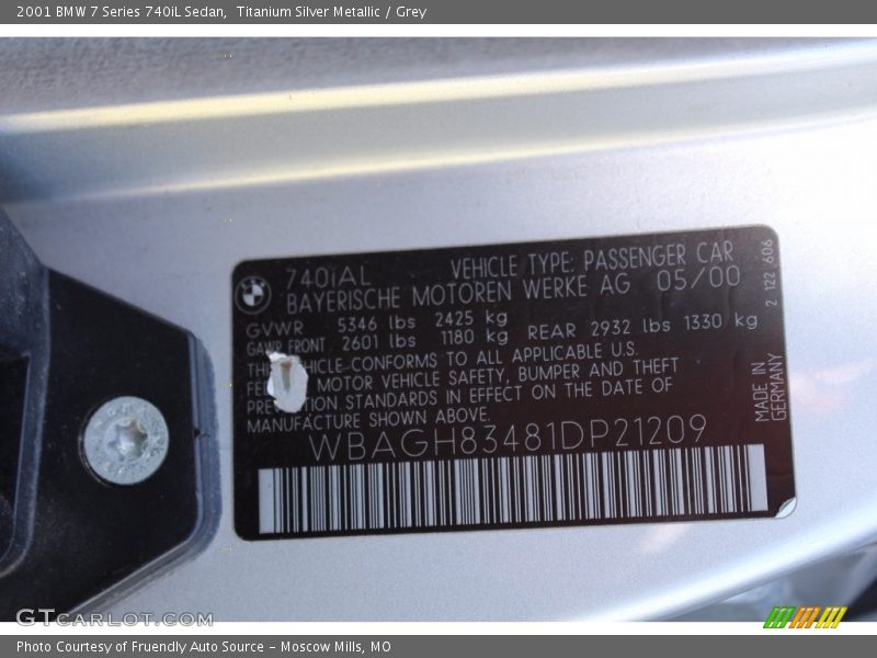 Titanium Silver Metallic / Grey 2001 BMW 7 Series 740iL Sedan