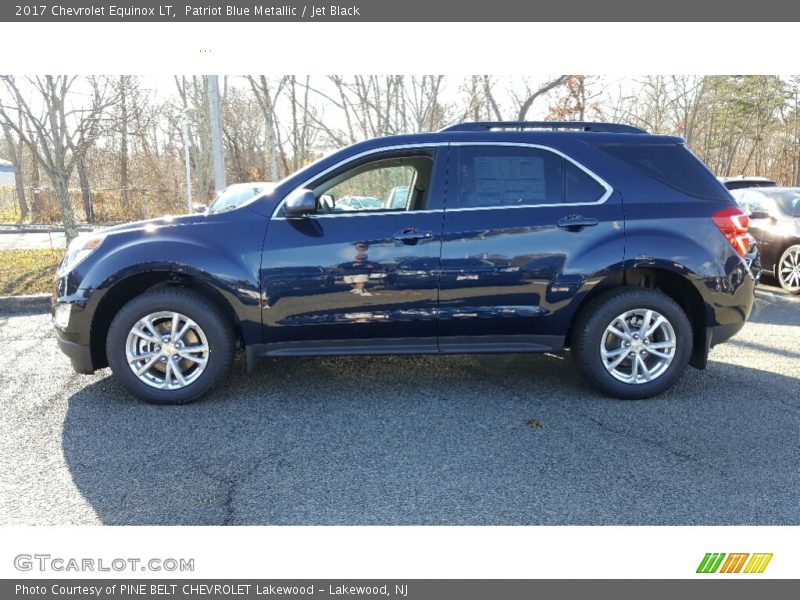 Patriot Blue Metallic / Jet Black 2017 Chevrolet Equinox LT