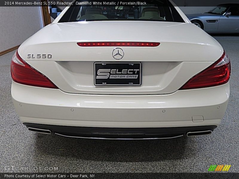 Diamond White Metallic / Porcelain/Black 2014 Mercedes-Benz SL 550 Roadster