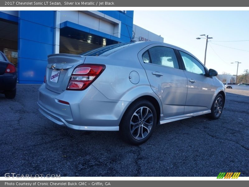 Silver Ice Metallic / Jet Black 2017 Chevrolet Sonic LT Sedan