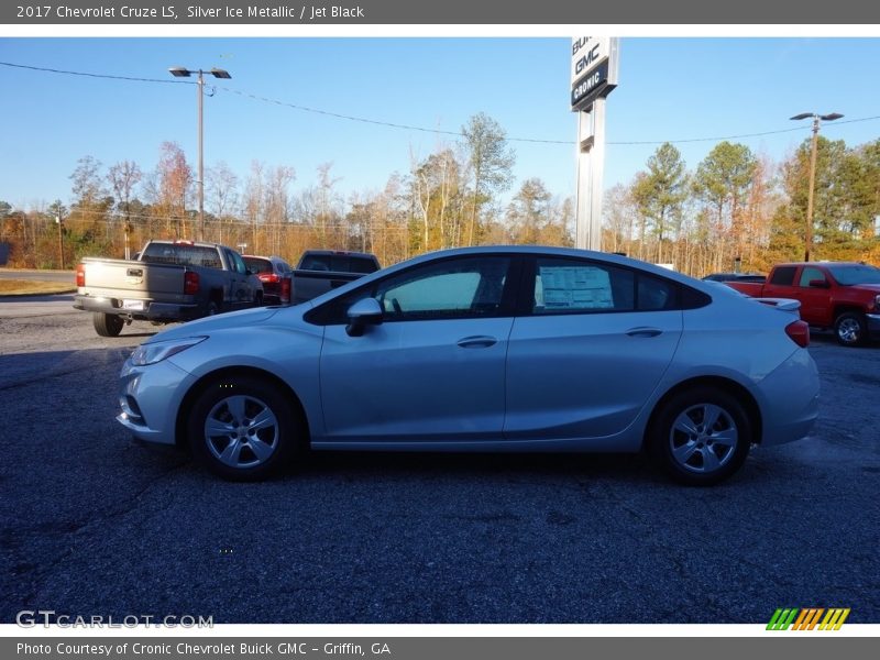 Silver Ice Metallic / Jet Black 2017 Chevrolet Cruze LS