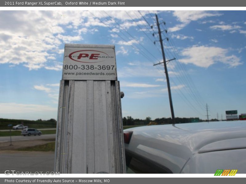 Oxford White / Medium Dark Flint 2011 Ford Ranger XL SuperCab