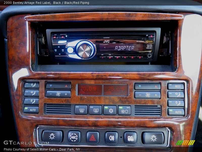 Controls of 2000 Arnage Red Label