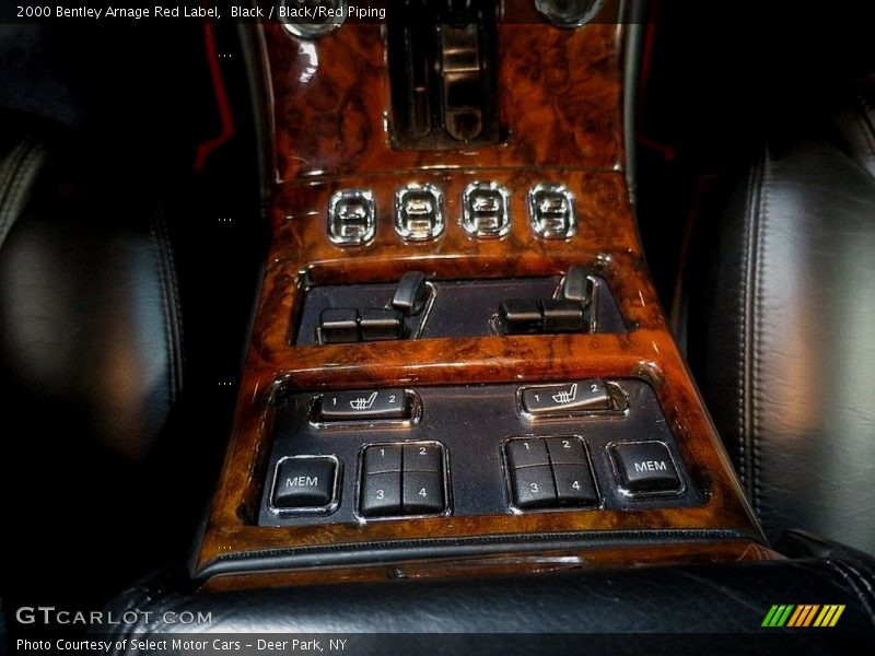 Controls of 2000 Arnage Red Label