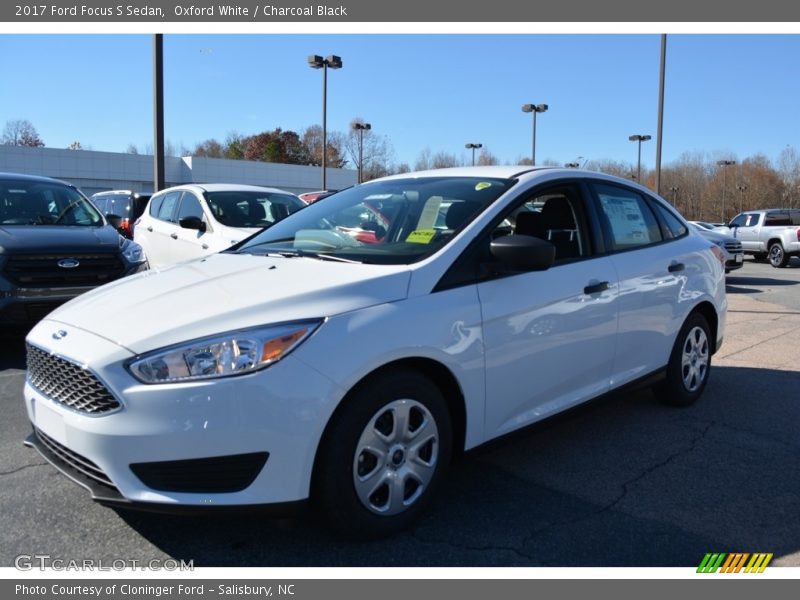  2017 Focus S Sedan Oxford White