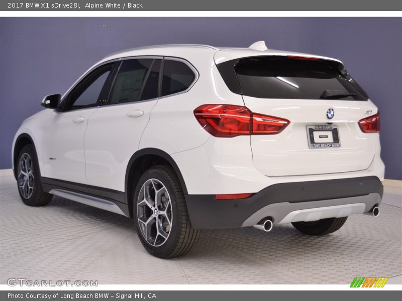 Alpine White / Black 2017 BMW X1 sDrive28i