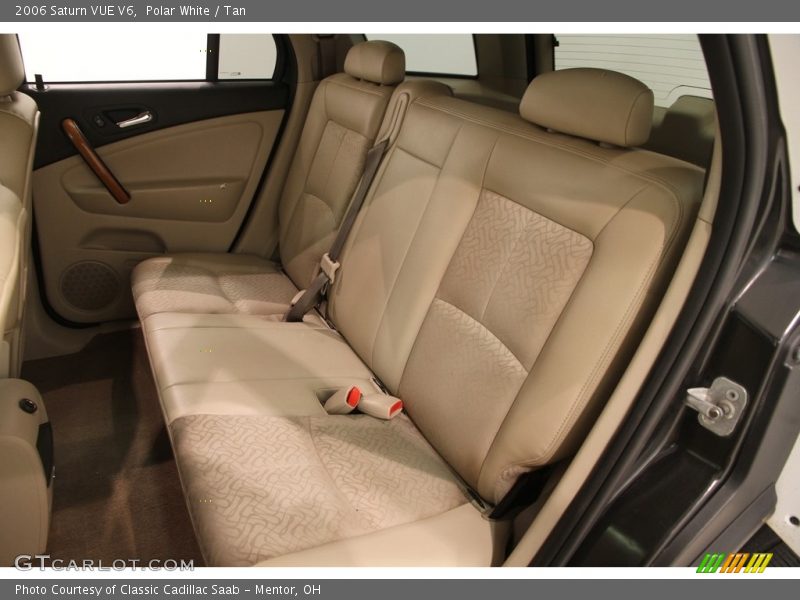Polar White / Tan 2006 Saturn VUE V6