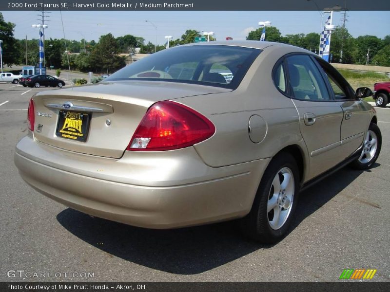 Harvest Gold Metallic / Medium Parchment 2000 Ford Taurus SE