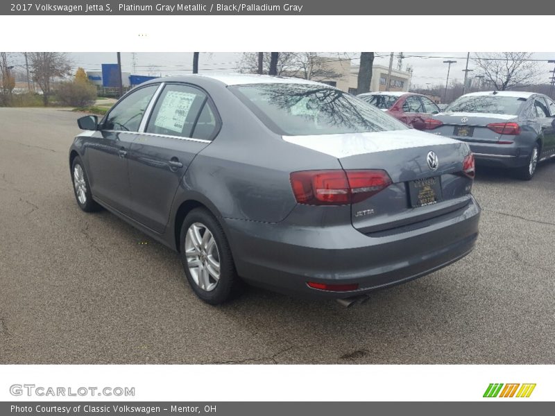 Platinum Gray Metallic / Black/Palladium Gray 2017 Volkswagen Jetta S