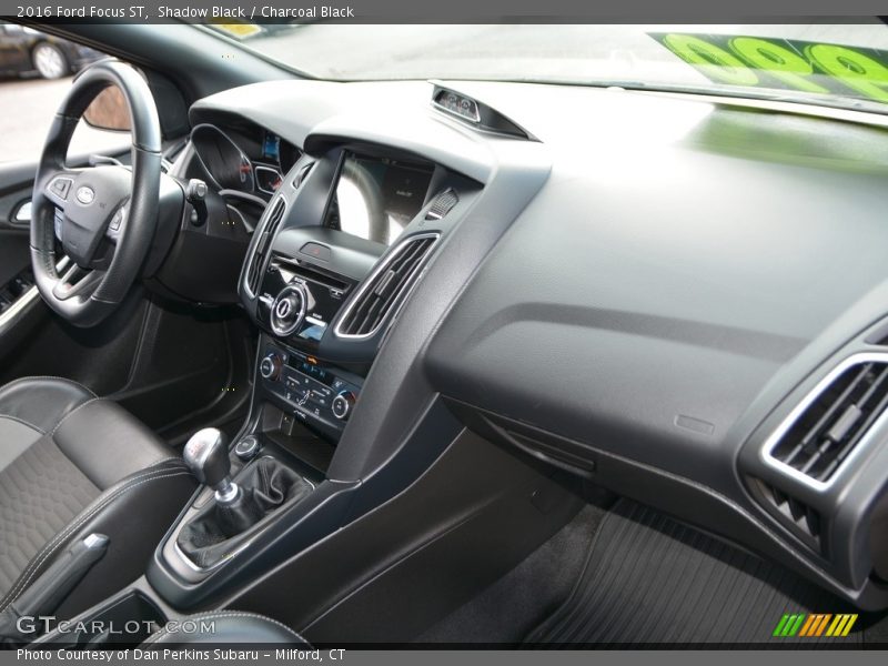 Shadow Black / Charcoal Black 2016 Ford Focus ST