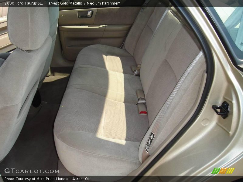 Harvest Gold Metallic / Medium Parchment 2000 Ford Taurus SE