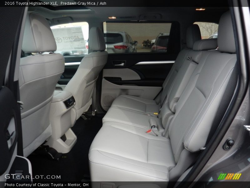 Predawn Gray Mica / Ash 2016 Toyota Highlander XLE