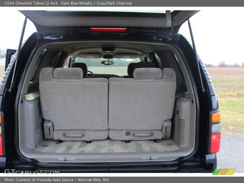 Dark Blue Metallic / Gray/Dark Charcoal 2004 Chevrolet Tahoe LS 4x4