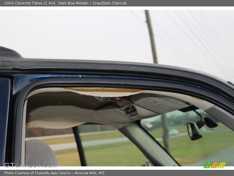 Dark Blue Metallic / Gray/Dark Charcoal 2004 Chevrolet Tahoe LS 4x4